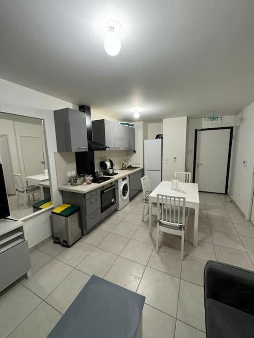 Cosy Appartement Jo Paris 2024 Le Blanc-Mesnil Exterior photo